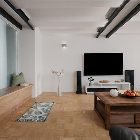 Dot 3 Bdr Apartment With Tyn Cathedral View & Ac Прага Екстериор снимка