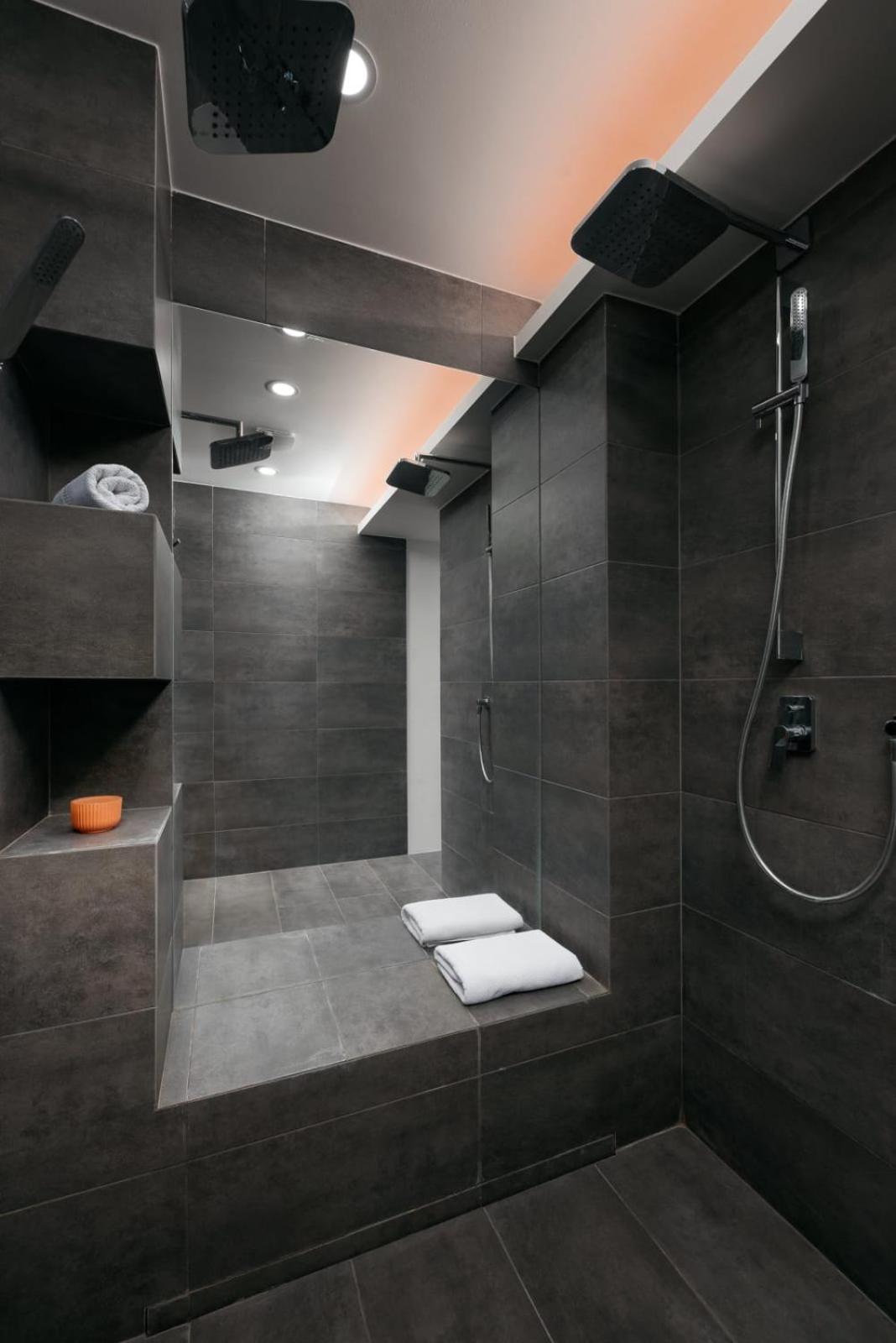 Dot 3 Bdr Apartment With Tyn Cathedral View & Ac Прага Екстериор снимка