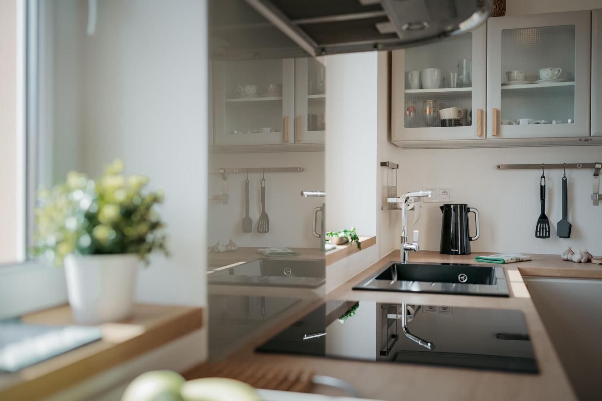Dot 3 Bdr Apartment With Tyn Cathedral View & Ac Прага Екстериор снимка