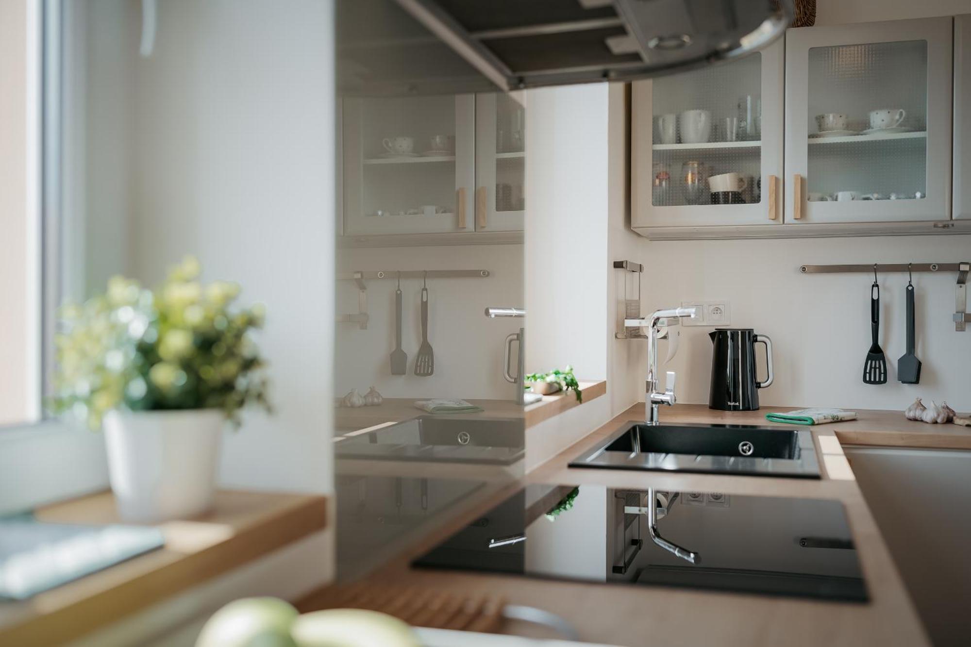 Dot 3 Bdr Apartment With Tyn Cathedral View & Ac Прага Екстериор снимка
