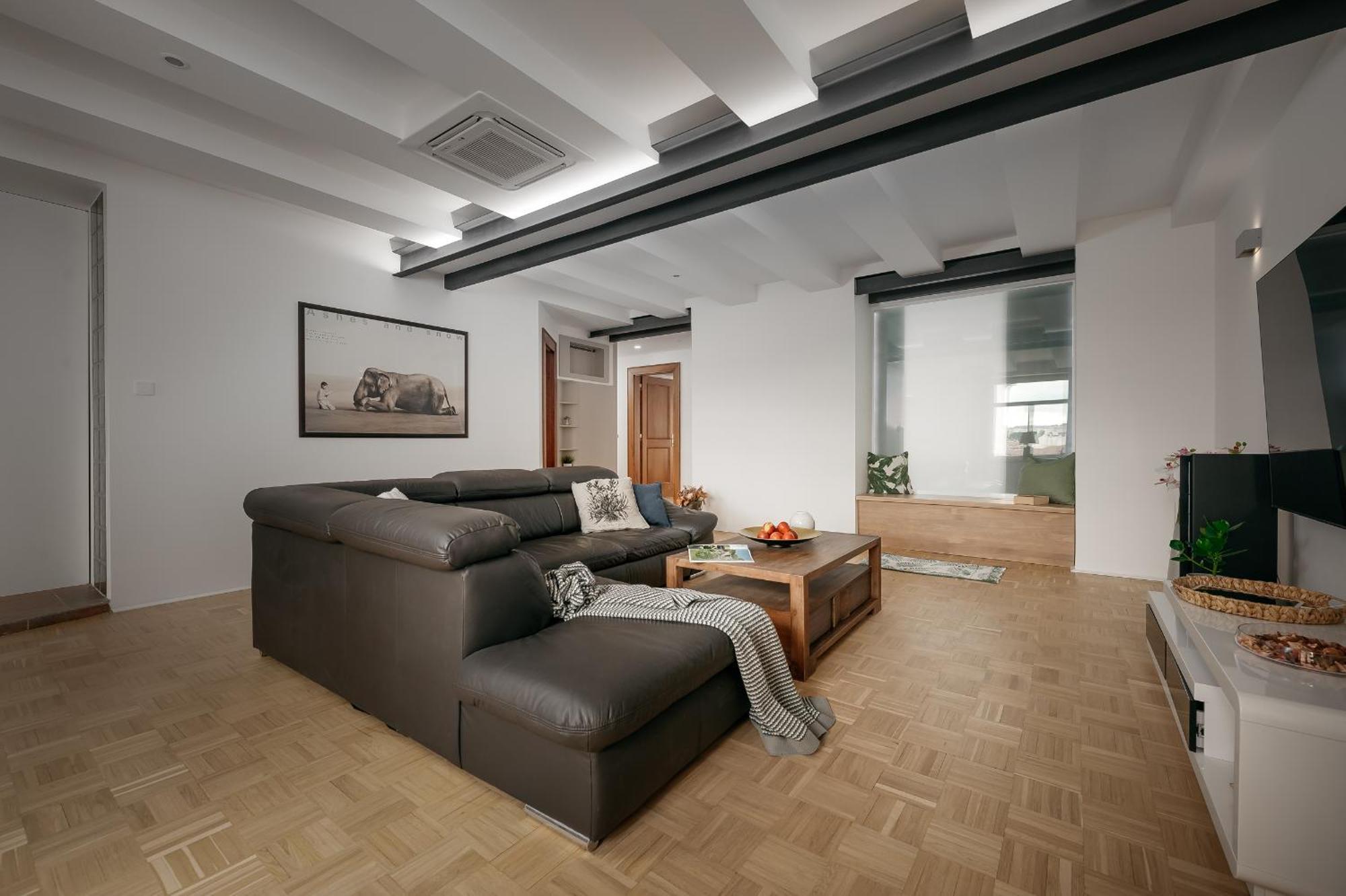 Dot 3 Bdr Apartment With Tyn Cathedral View & Ac Прага Екстериор снимка